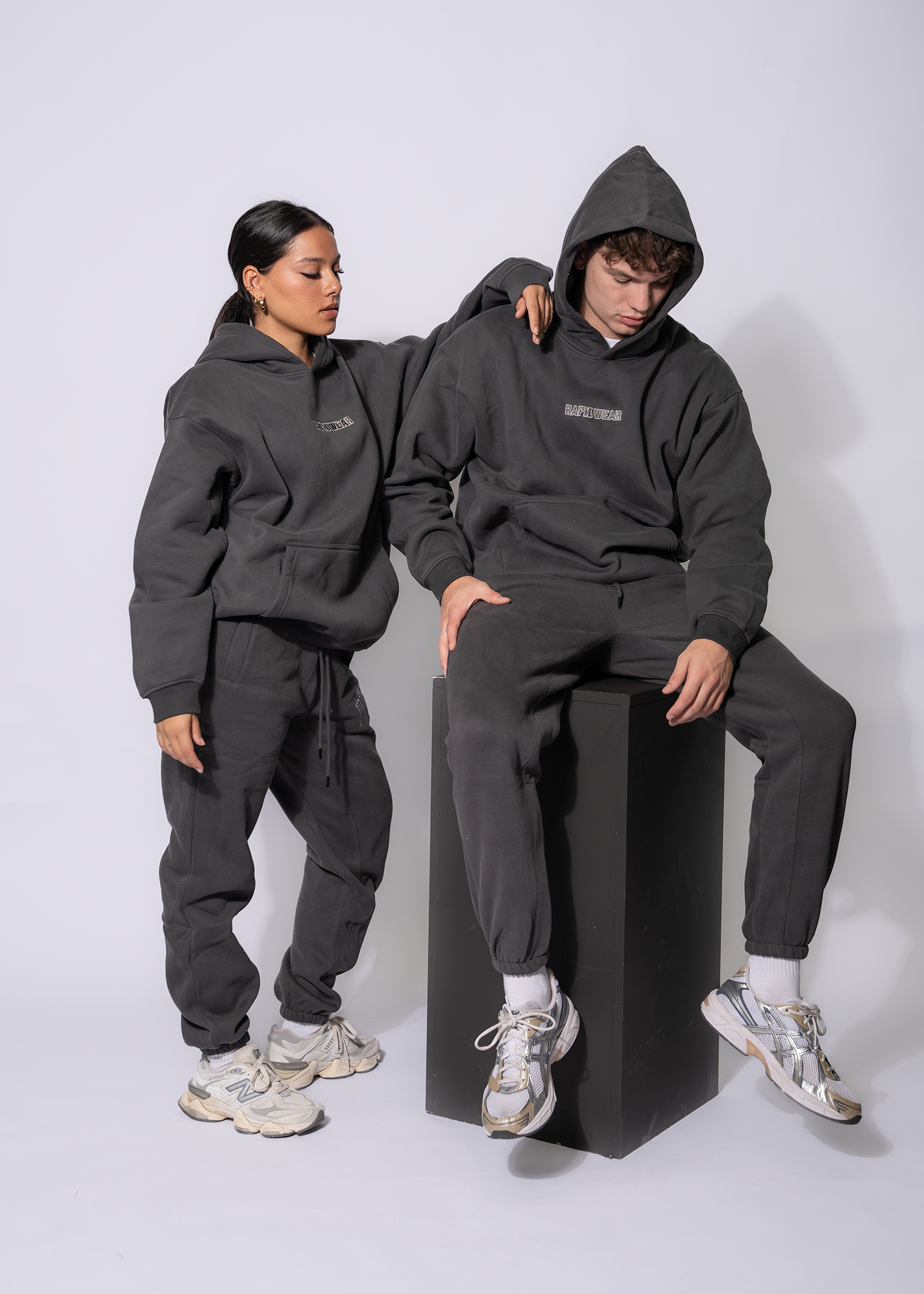 UNISEX DRIP HOODIE - CHARCOAL
