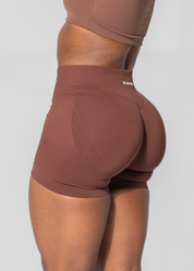 BALANCE SCRUNCH BUM SHORTS - BROWN