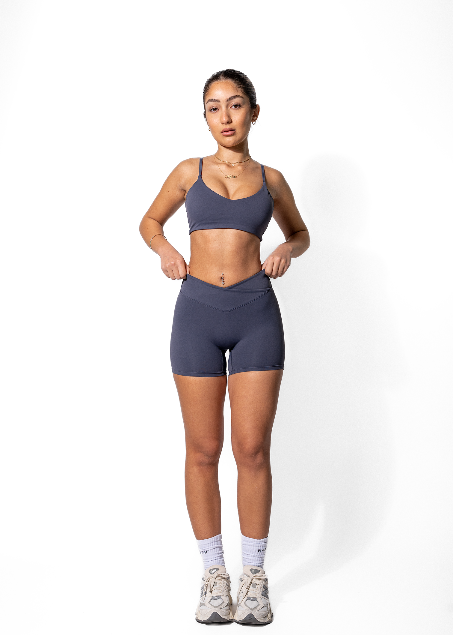 FAYE V CUT SHORTS- NAVY