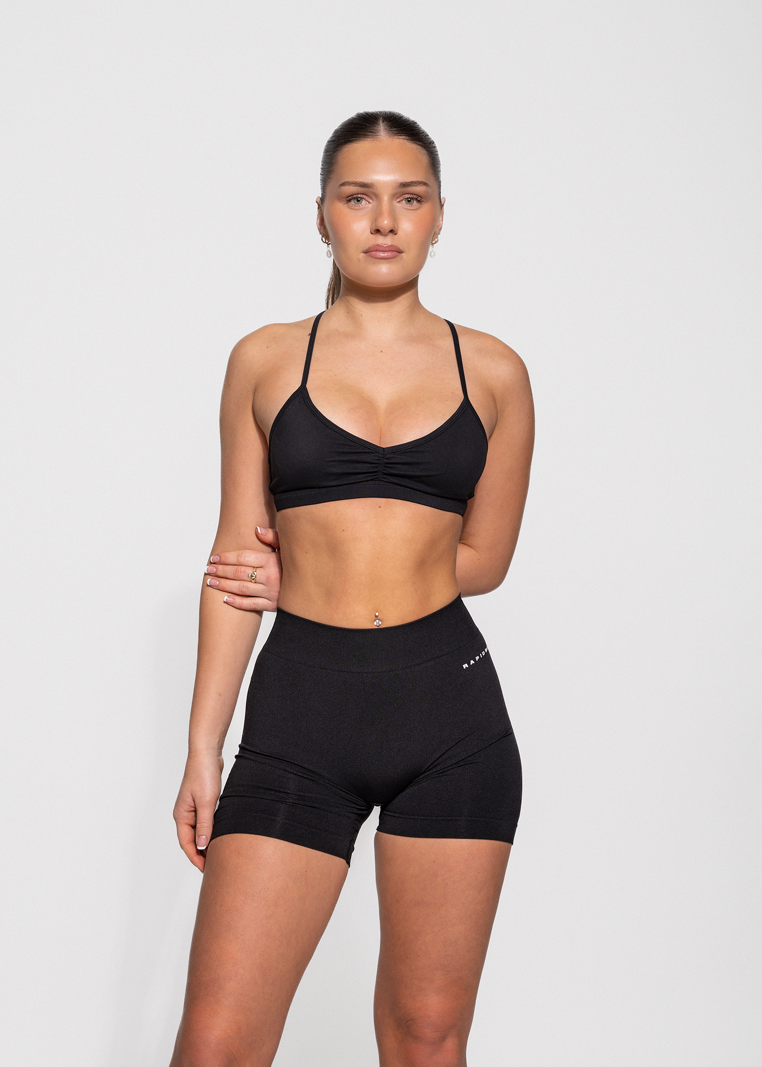 MINIMAL SPORTS BRA - BLACK