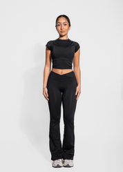FAYE FITTED T- BLACK