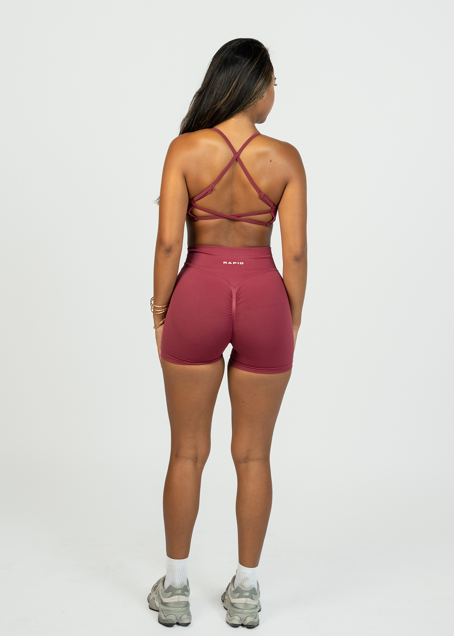 VIBRANCE SCRUNCH BUM SHORTS - WINE