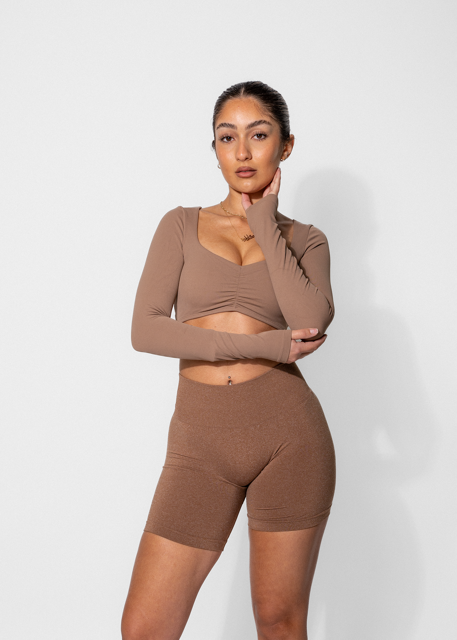 ALICE LONG SLEEVE CROP - BEIGE