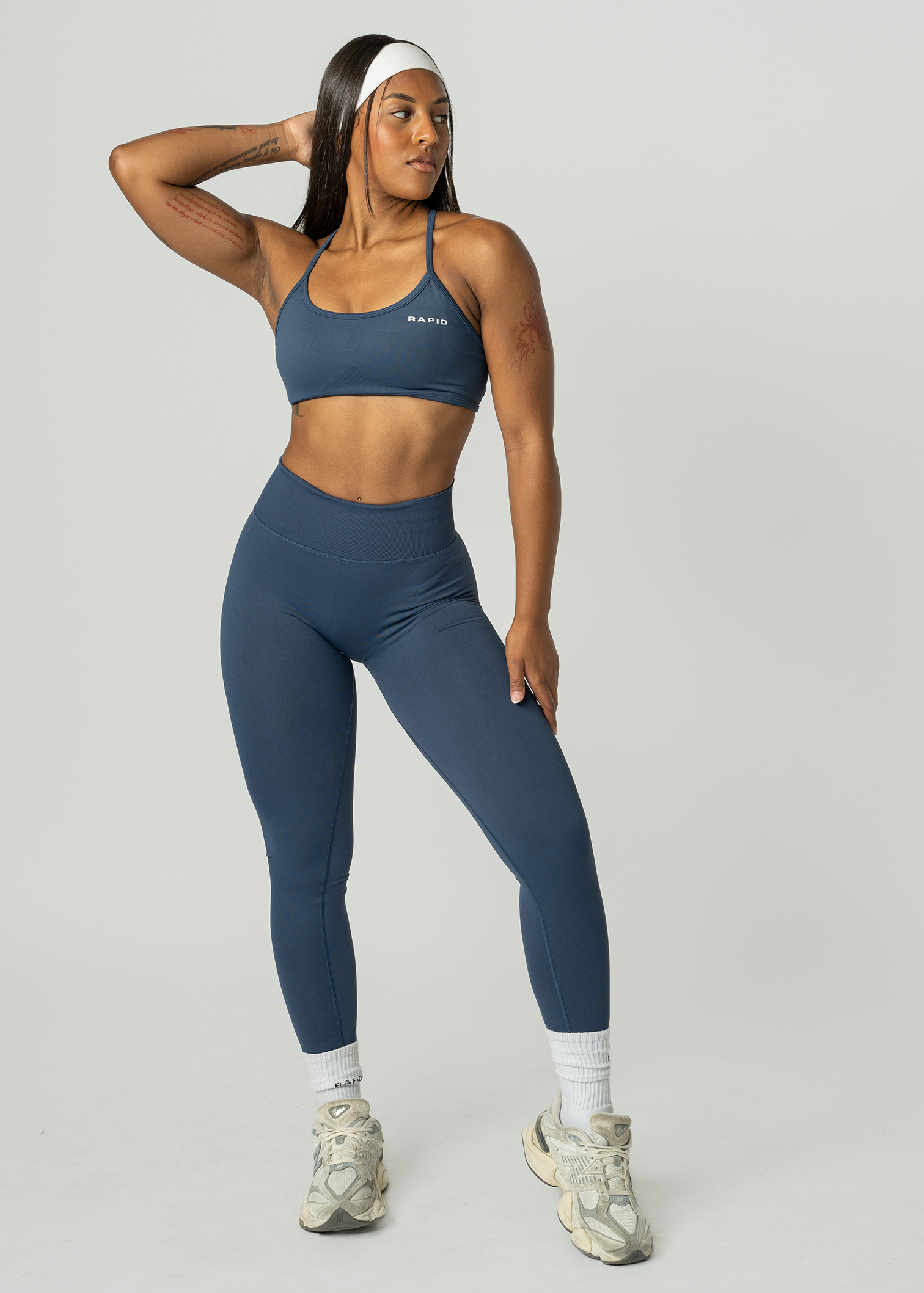 VIBRANCE SCRUNCH BUM LEGGINGS - NAVY BLUE
