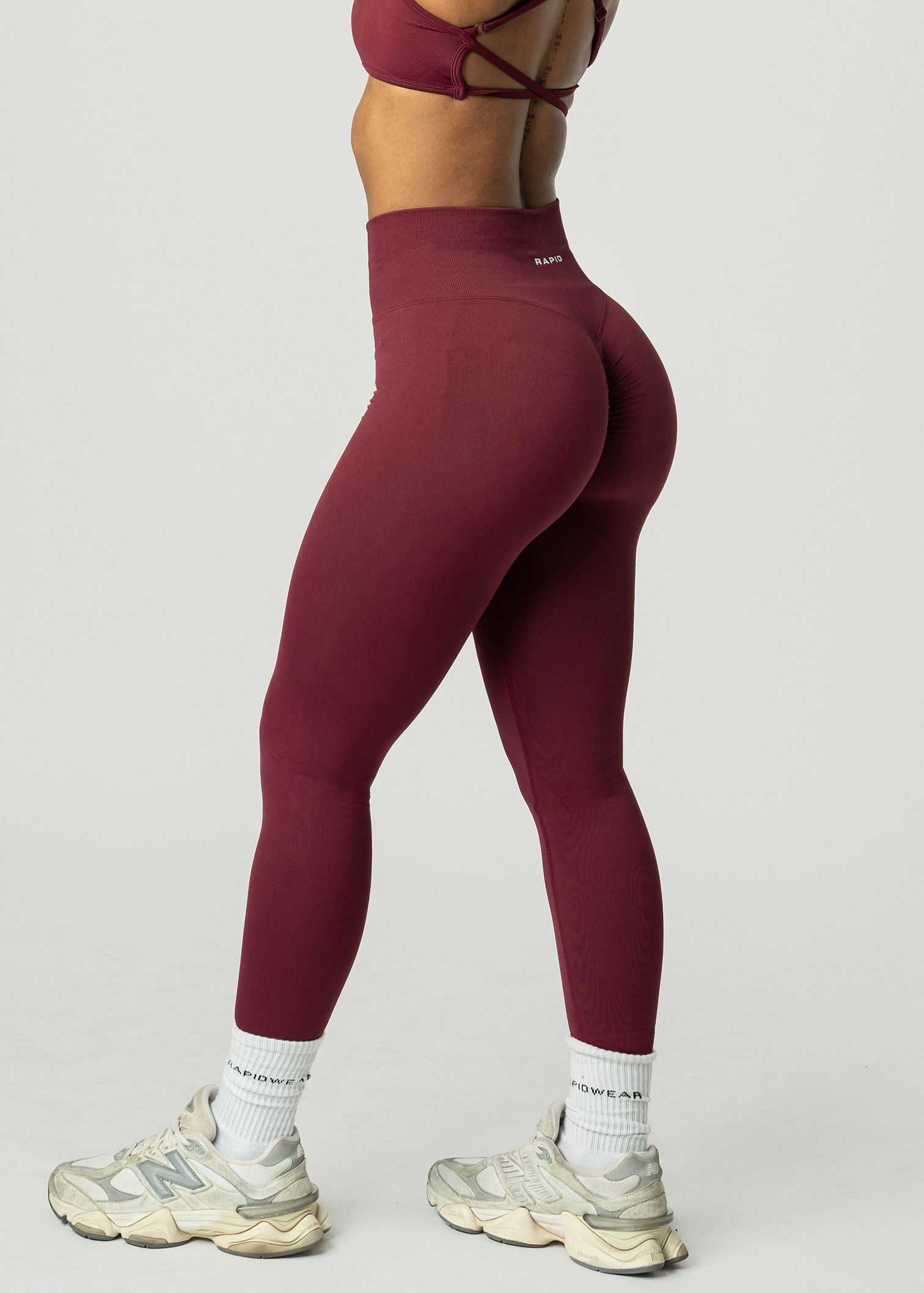 VIBRANCE SCRUNCH BUM LEGGINGS - PLUM