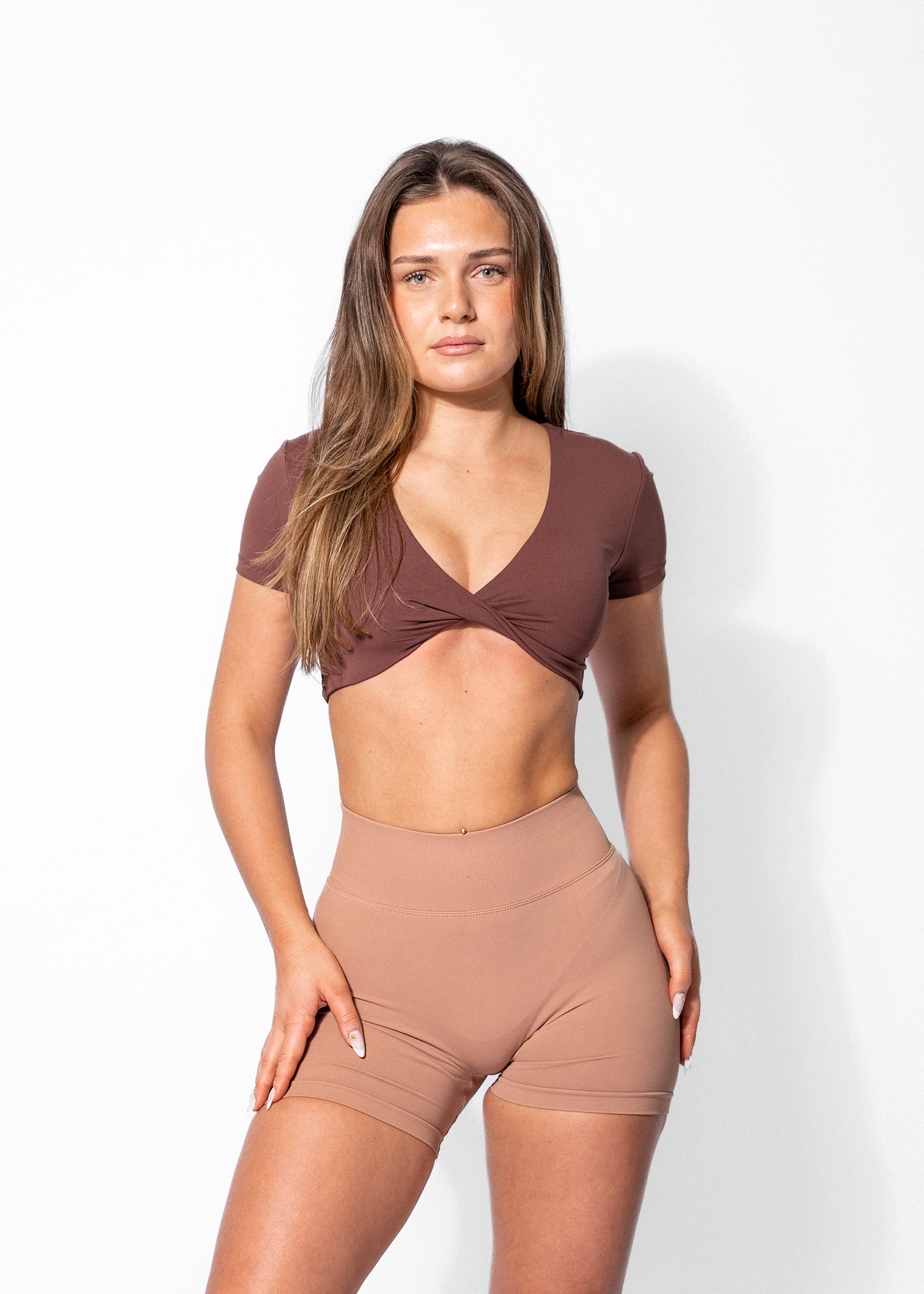 INFINITY CROP - BROWN