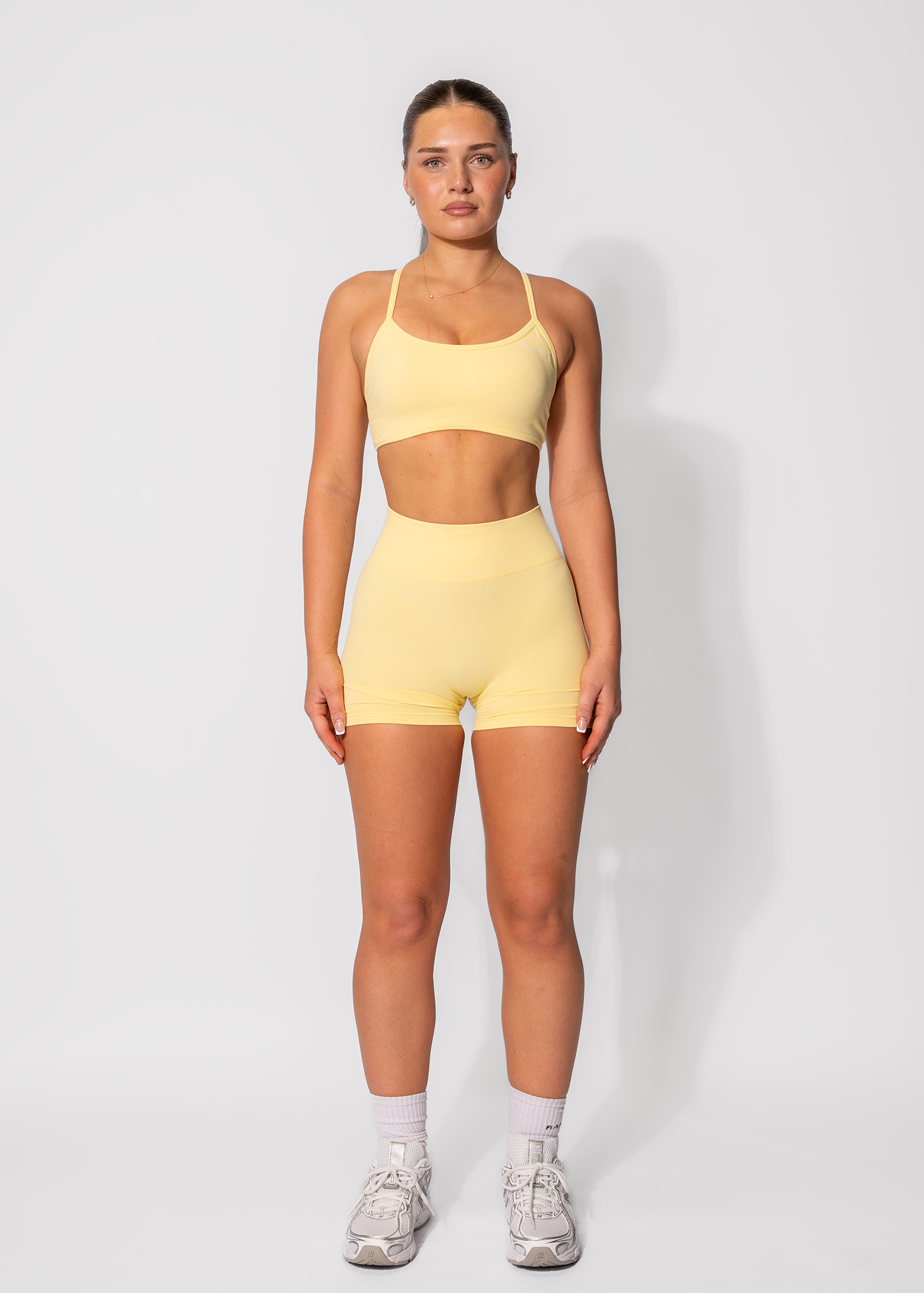 VIBRANCE SCRUNCH BUM SHORTS- BANANA