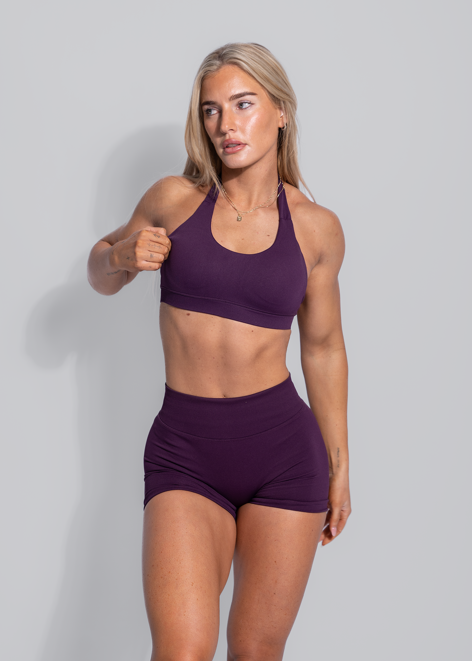 BALANCE HALTER CROP - MULBERRY