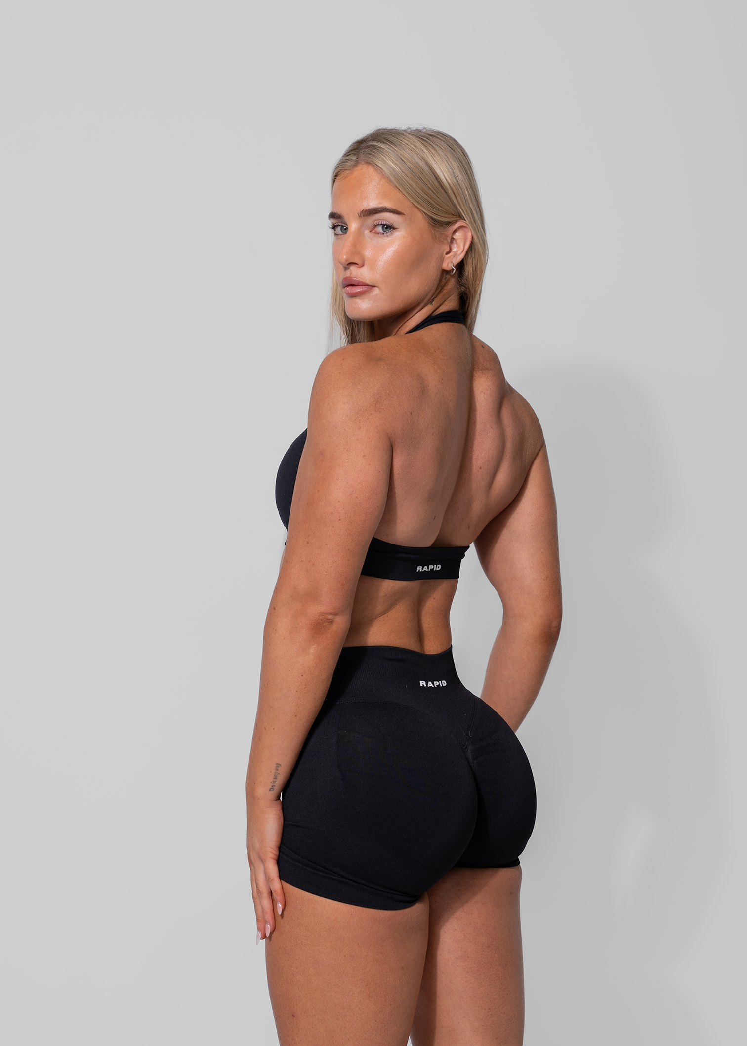 BALANCE CROP - BLACK